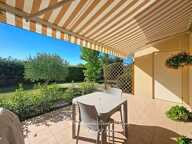 LES MÉES - APPARTEMENT T3 DE PLAIN-PIED AVEC TERRASSE, PISCINE ET PARKING PRIVATIF — photo 4