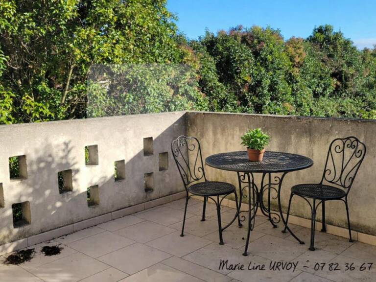 13550 Paluds de Noves -  SPECIAL INVESTISSEUR - Appartement T3 loué  de 73 m² avec terrasse et parking — photo 1