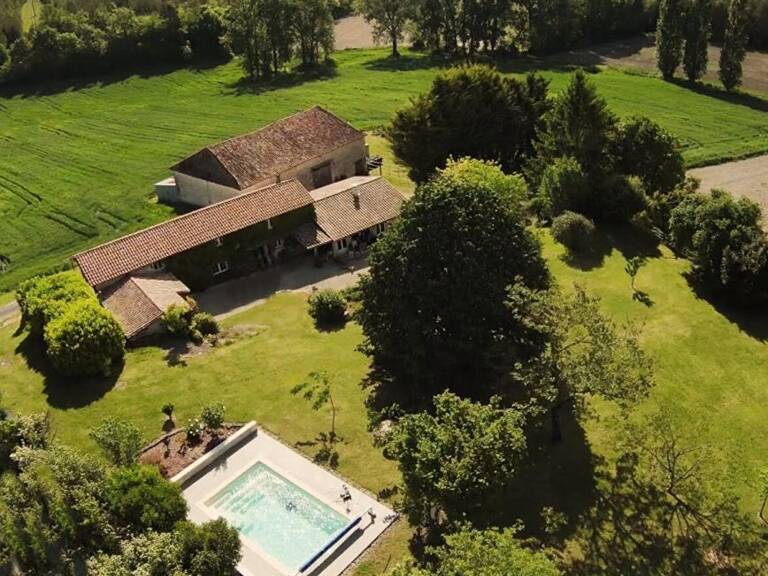 Maison Avec Piscine Allemans 8 pièce(s) 205 m2 — photo 1