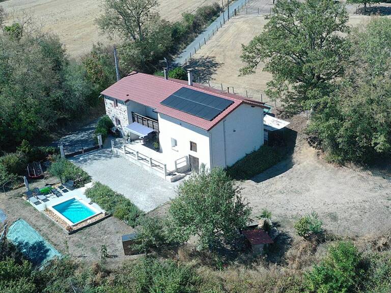 Superbe bâtisse de caractère avec piscine et grand terrain de 1,8 hectare — photo 1