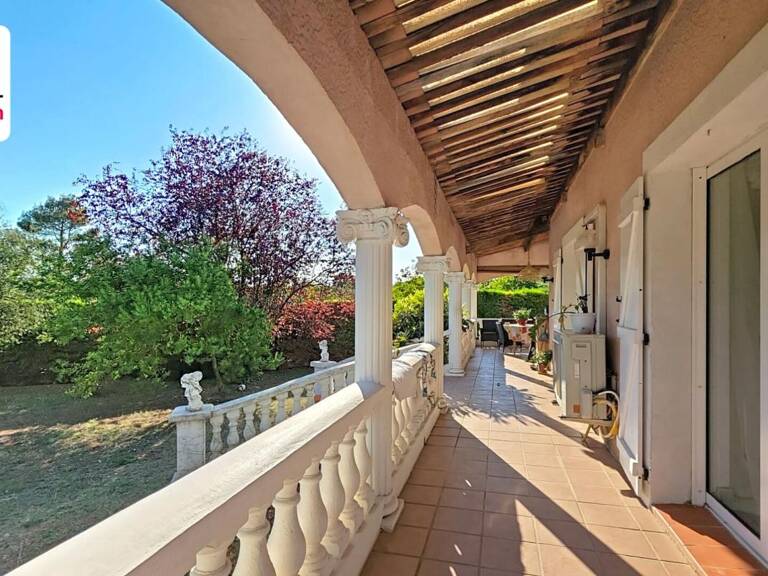 GRANDE VILLA AVEC 2 APPARTEMENTS INDEPENDANTS AU CALME ET SUR TERRAIN DE 2550 M2 — photo 1