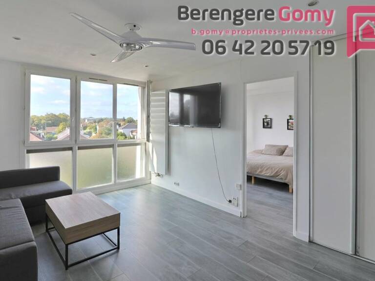 2 pièces de 42 m2 au dernier étage proche gare — photo 1