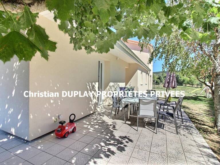 MARLHES 42660 secteur paisible à deux pas du centre du village et des commodités villa 170m² habitables 4 chambres sur 802m² de terrain — photo 1