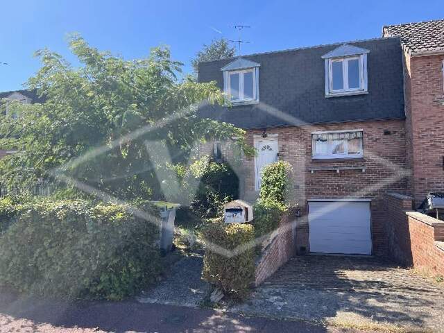 Maison 5 pièces 97 m² à Combs-la-Ville — photo du bien