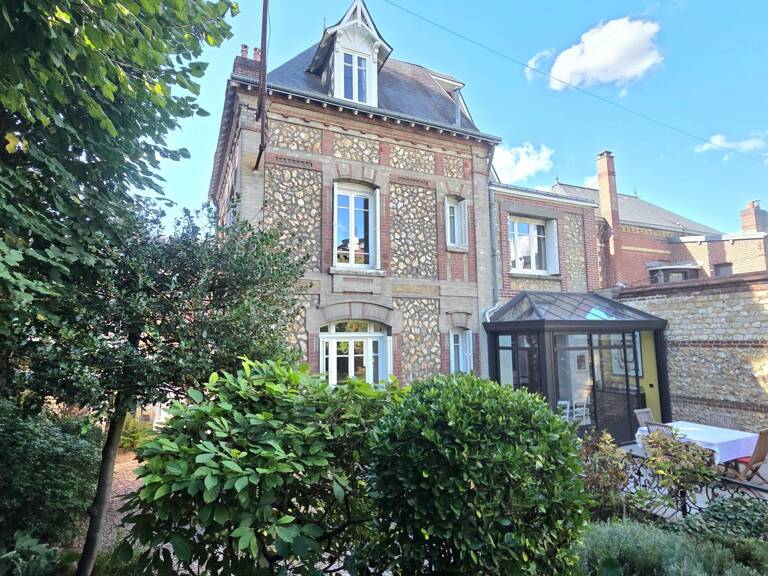 DEMEURE ROUEN GARE  220 M2 ET DEPENDANCE DE 70 M2 — photo 1