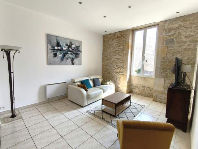 Appartement Nimes T2, 47 m2 climatisé — photo du bien