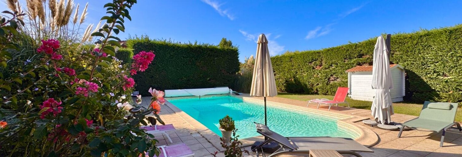 Maison 10 Pièces 245 m² à vendre à Lège (33950)