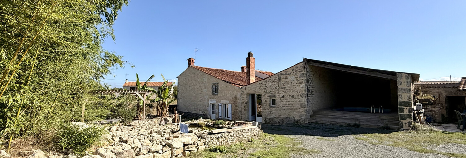 Maison 9 Pièces 250 m² à vendre à Saint-Michel-le-Cloucq (85200)