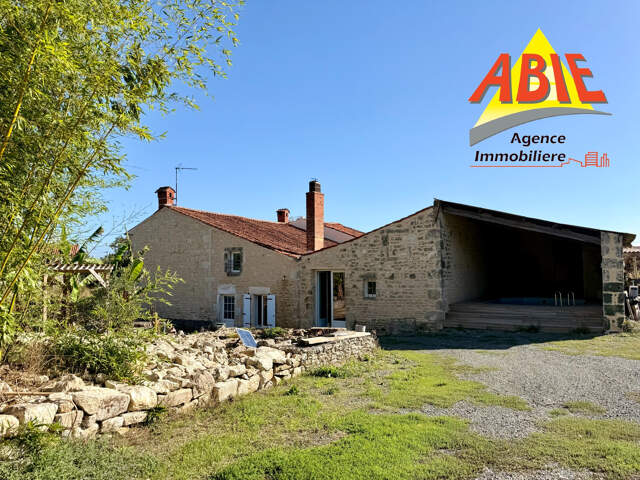 Maison proche Fontenay le Comte — photo du bien