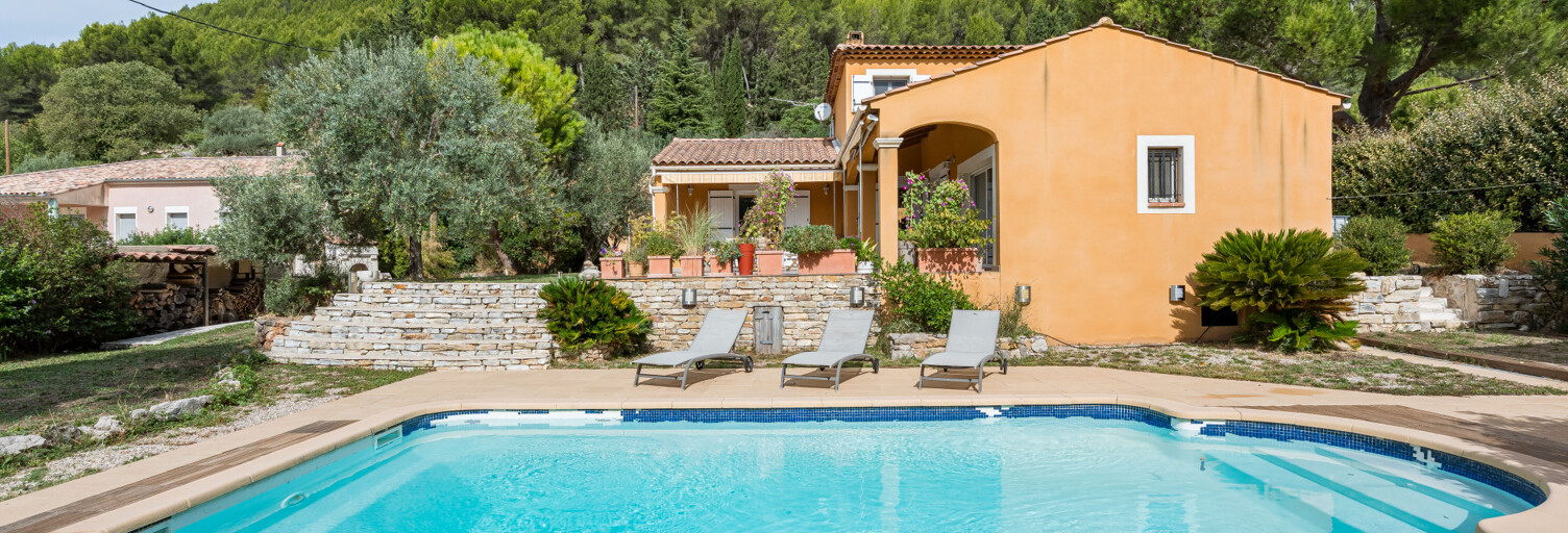 Maison 6 Pièces 138 m² à vendre à Cuges-les-Pins (13780)