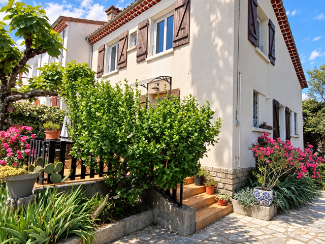Maison 4 chambres avec jardin et terrasse   Aubenas — photo du bien