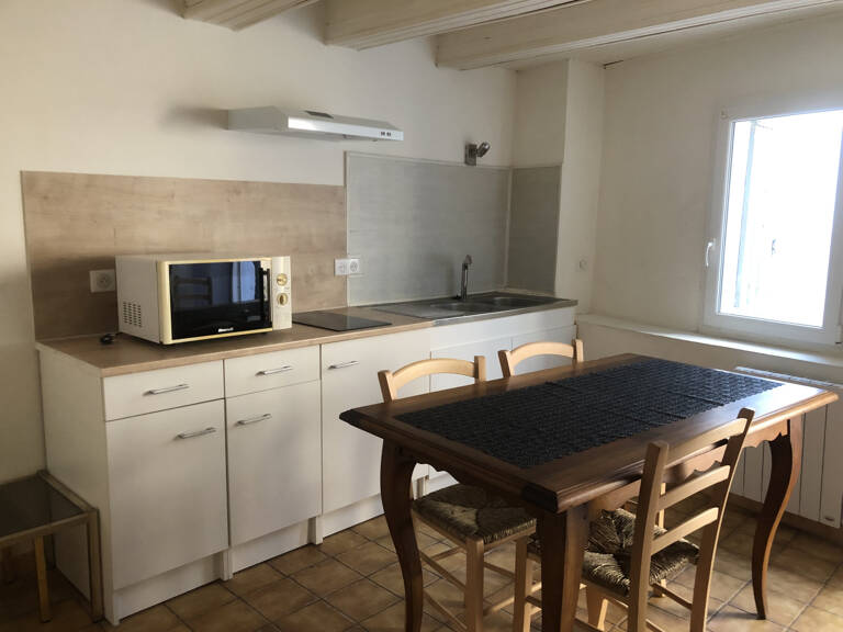 VAUVERT T2 meublé 43.70 m2 — photo 1
