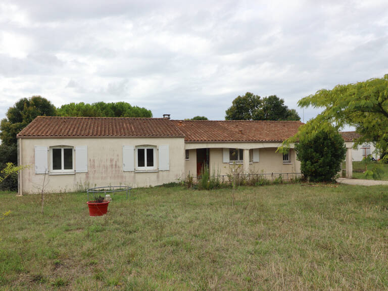 Maison 127 m2 17120 Semussac — photo 1