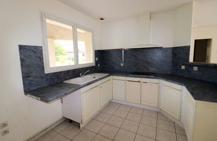 Maison 127 m2 17120 Semussac — photo 3