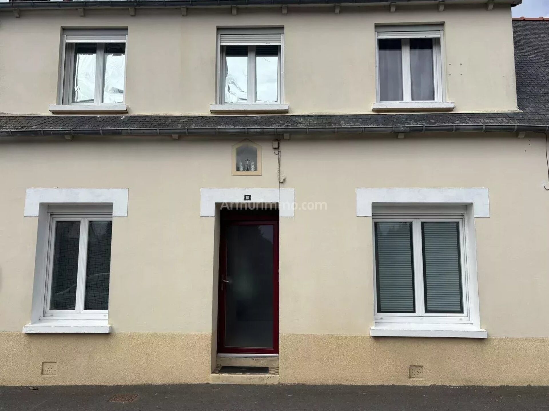 Maison 5 pièces · à Pommerit-le-Vicomte · 93 000 €