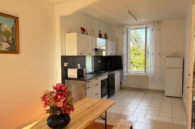 Appartement 4 pièces 900 €
