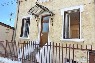 Appartement 4 pièces 930 €