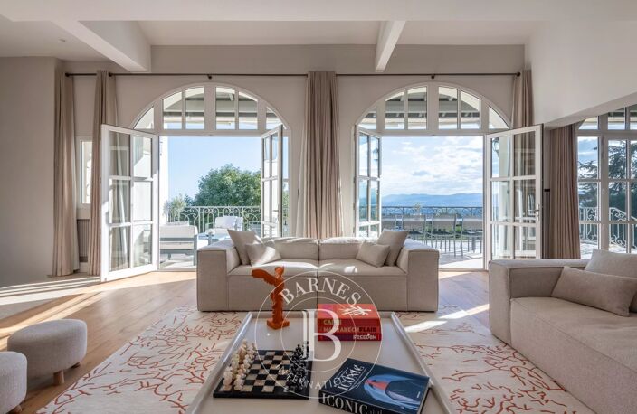 Limonest - Maison d'exception 394 m² - 6 Chambres - Jardin 4400 m² - Piscine — photo 2