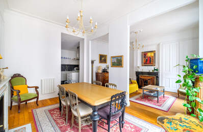 LYON 7 SAXE GAMBETTA BEL IMMEUBLE ANCIEN APPARTEMENT TYPE 4 — photo du bien