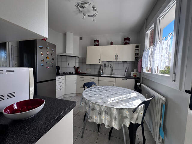 Appartement Lons Le Saunier 3 pièce(s) 75.24 m2 — photo du bien