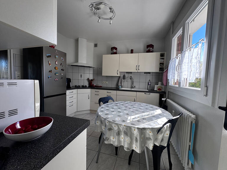 Appartement Lons Le Saunier 3 pièce(s) 75.24 m2 — photo 1