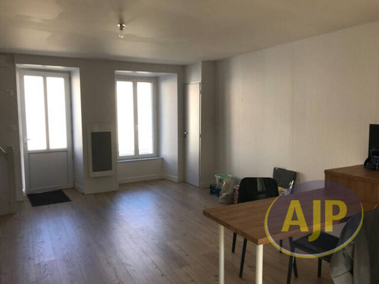 A LOUER MAISON 1CH + BUREAU CUGAND — photo 1