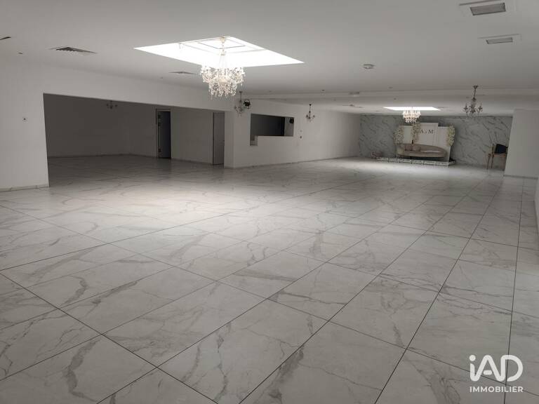 Vente Murs commerciaux 1 500 m&sup2; — photo 1