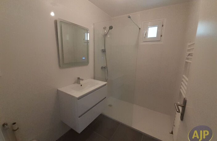 Appartement Redon 3 pièce(s) 59.80 m2 — photo 2