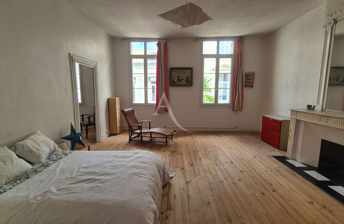 Appartement à vendre Rochefort centre-ville . Proche Place Colbert . Grenier aménageable — photo 3