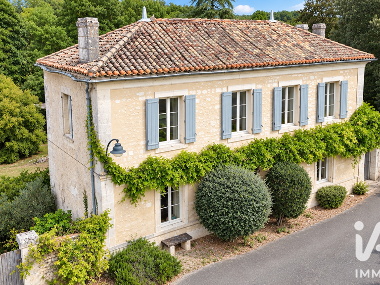 Vente Maison traditionnelle 6 pièces — photo 1