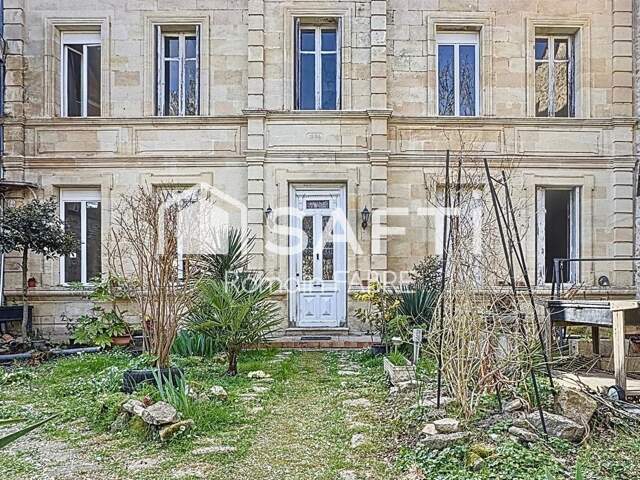 Maison à rénover de 288 m²  Grand potentiel à Cartelègue ! — photo du bien
