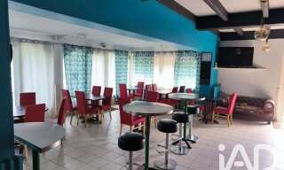 Commerce  200 m² à vendre à Saint-Jean-d'Hermine (85210)