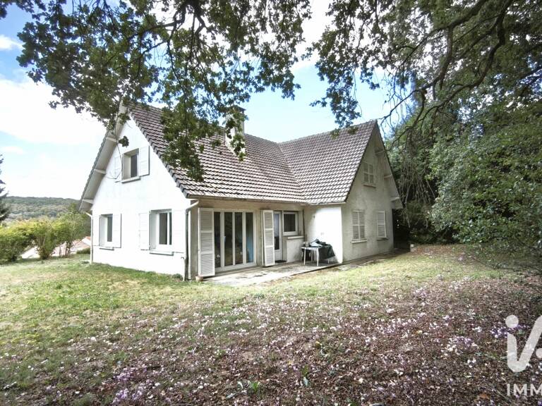 Vente Maison/villa 8 pièces — photo 1