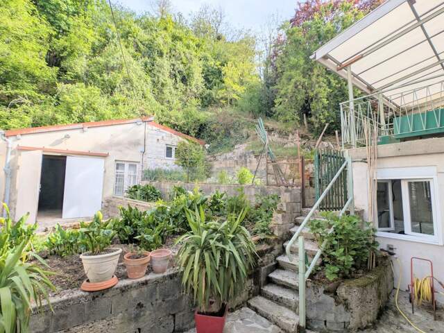Maison de ville  avec terrain — photo du bien