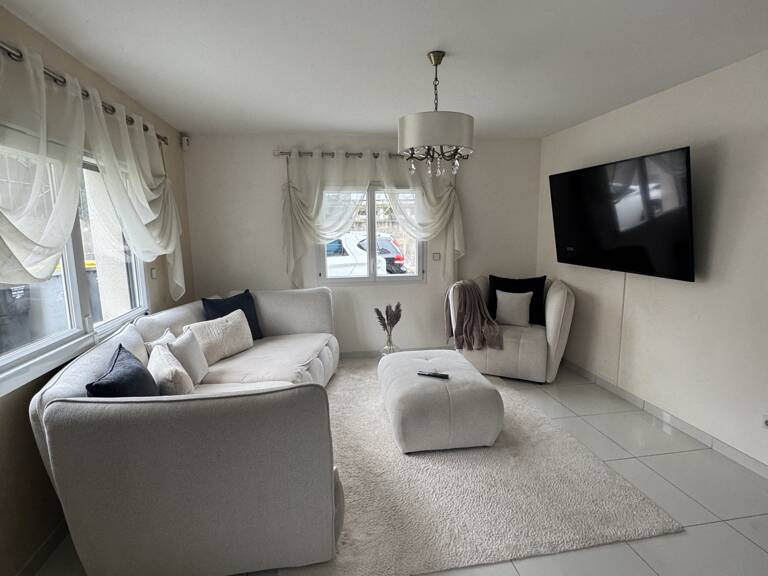 Vente Maison/villa 8 pièces — photo 1