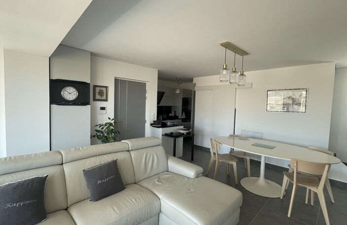 Le Grau Du Roi 5 pièces avec terrasse de 18 m2 vue canal — photo 3