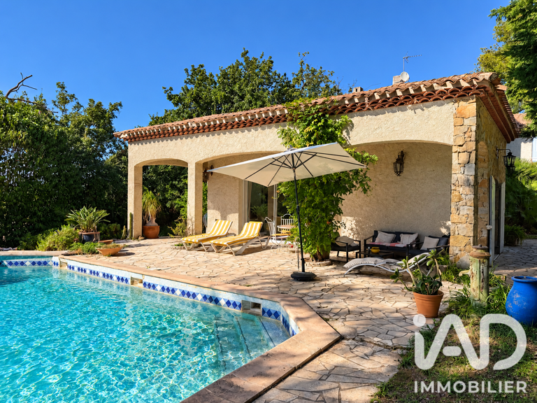 Vente Maison/villa 9 pièces — photo 1