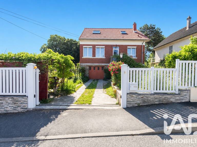 Vente Maison/villa 8 pièces — photo 1