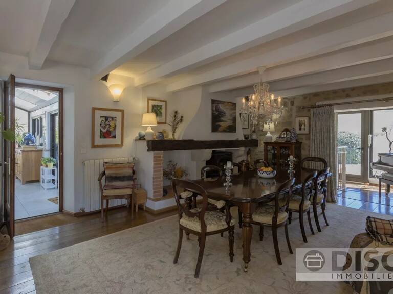 Propriété de charme avec piscine, jacuzzi et 7 hectares dans un environnement préservé — photo 1