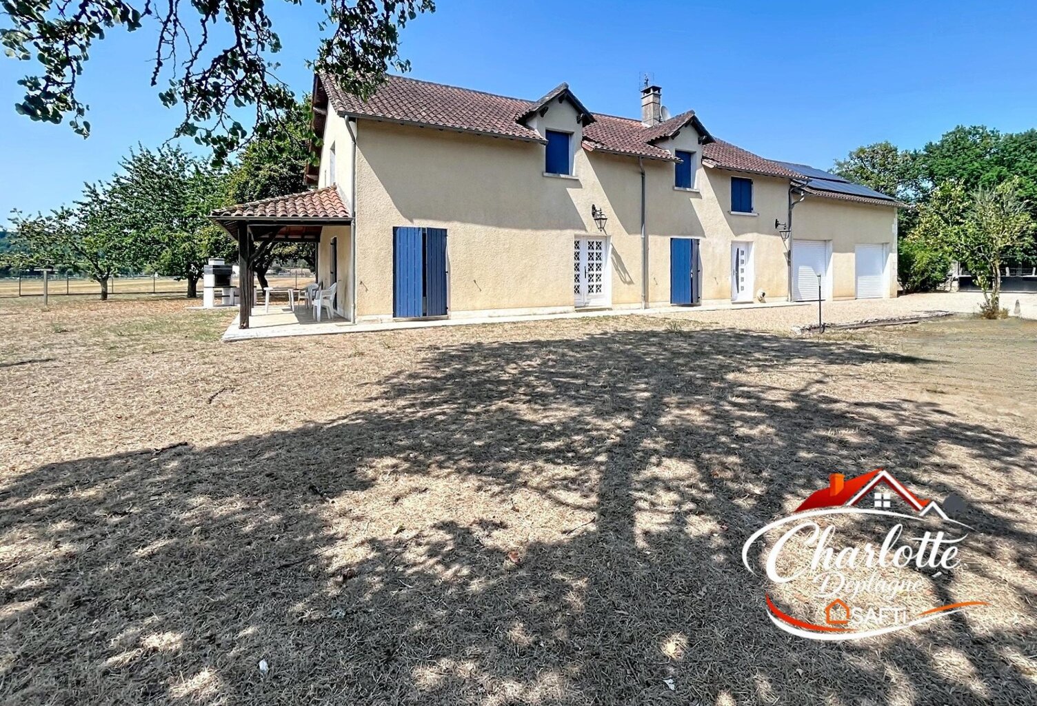 Maison en pierres — photo 1