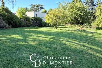 Terrain  175000 €