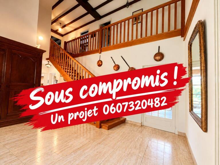 Maison familiale avec belle vue dégagée sur les hauteurs de Quingey — photo 1