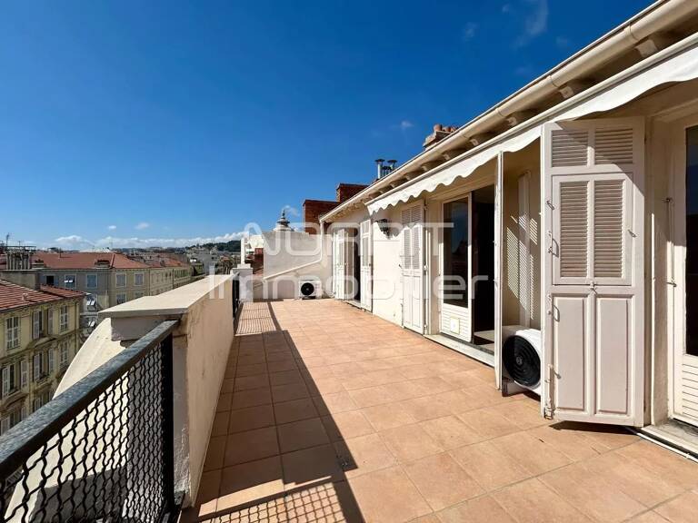 Dernier étage-musiciens/carré d'or-terrasse — photo 1