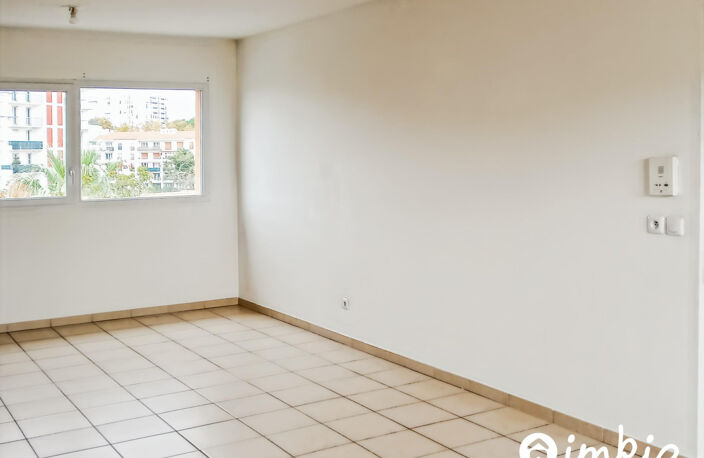 Appartement T2- Vertefeuille - Terrasse et parking — photo 3