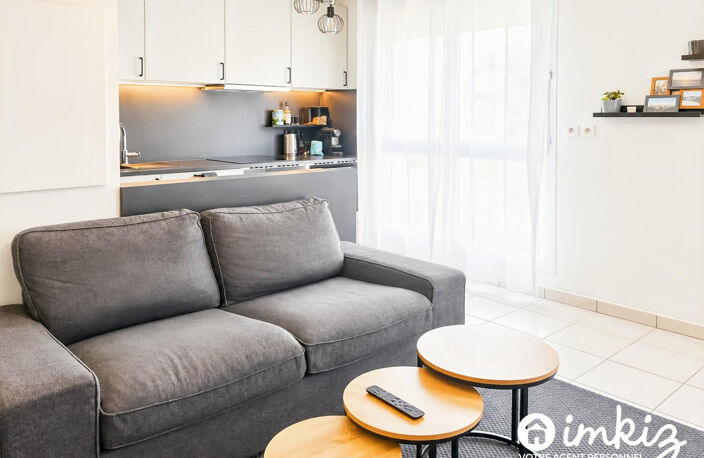 T2 lumineux avec balcon et garage — photo 2