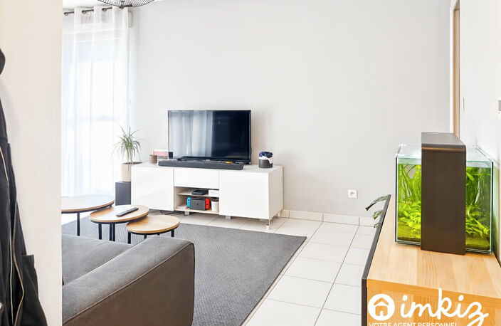 T2 lumineux avec balcon et garage — photo 4
