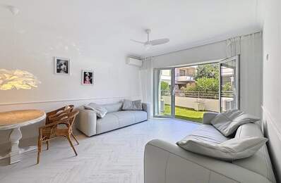 2 PIÈCES RÉNOVÉ,  500 M DE LA LIMITE CANNES, GARAGE — photo du bien