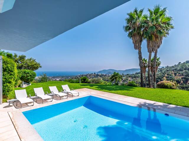 Villa contemporaine à Mandelieu-la-Napoule avec vue mer panoramique et espace bien-être — photo du bien