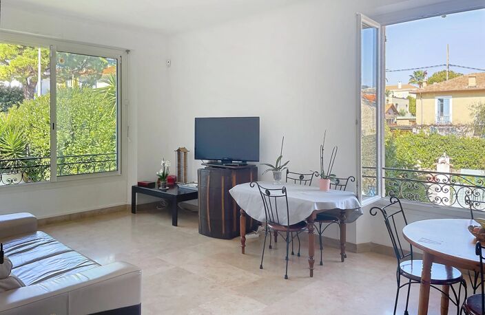 CANNES EUROPE – MAISON DE MAÎTRE DE 195 M² À FORT POTENTIEL — photo 3