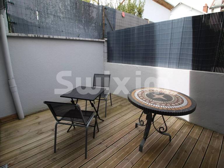 Aix Les Bains, T2 avec terrasse proche — photo 1